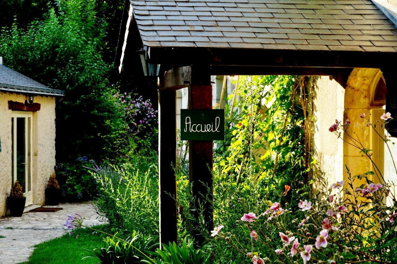 Bed and Breakfast Le Moulin De La Planche Cerelles Zewnętrze zdjęcie