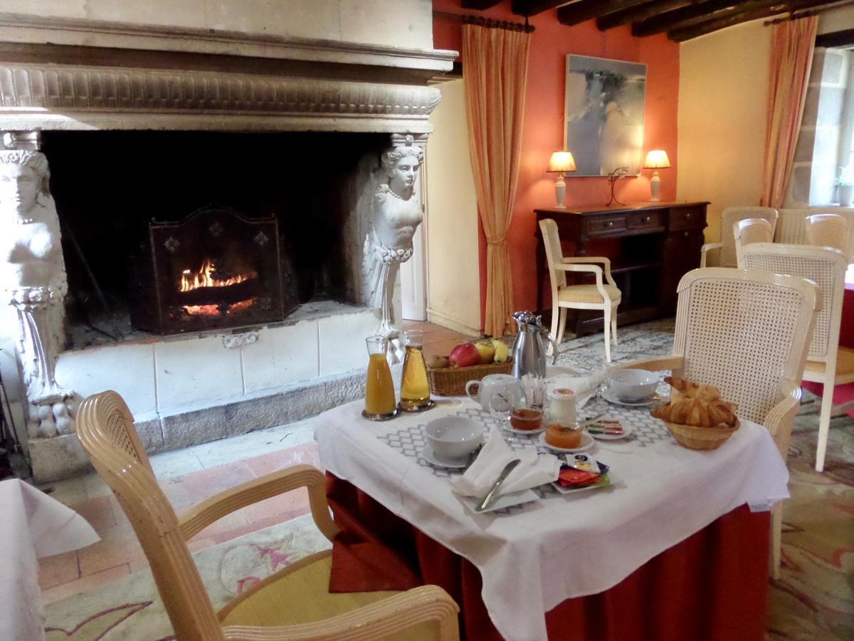 Bed and Breakfast Le Moulin De La Planche Cerelles Zewnętrze zdjęcie